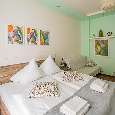 Ruterra Apartment Cimburkova Prága Kültér fotó