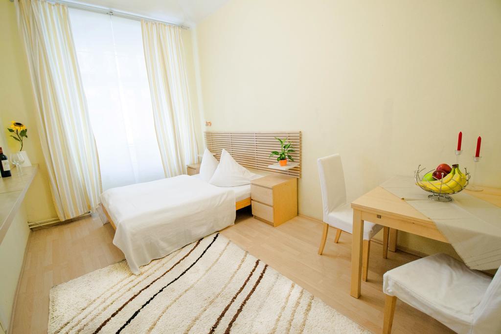 Ruterra Apartment Cimburkova Prága Kültér fotó