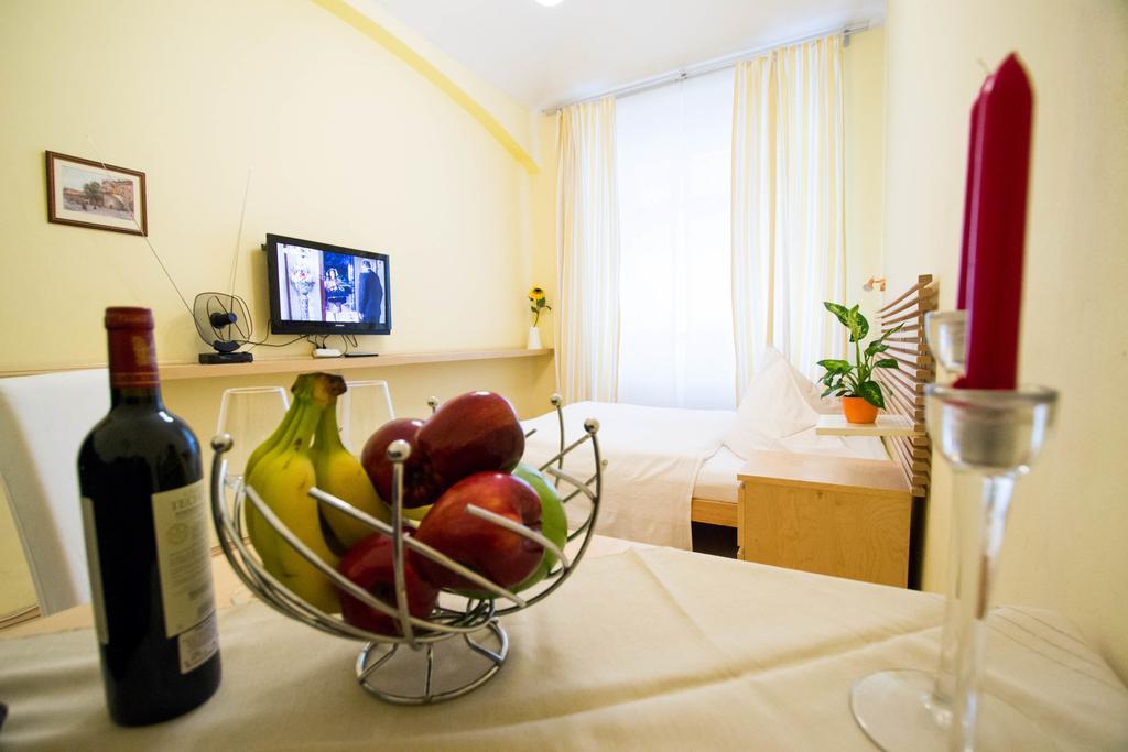 Ruterra Apartment Cimburkova Prága Kültér fotó