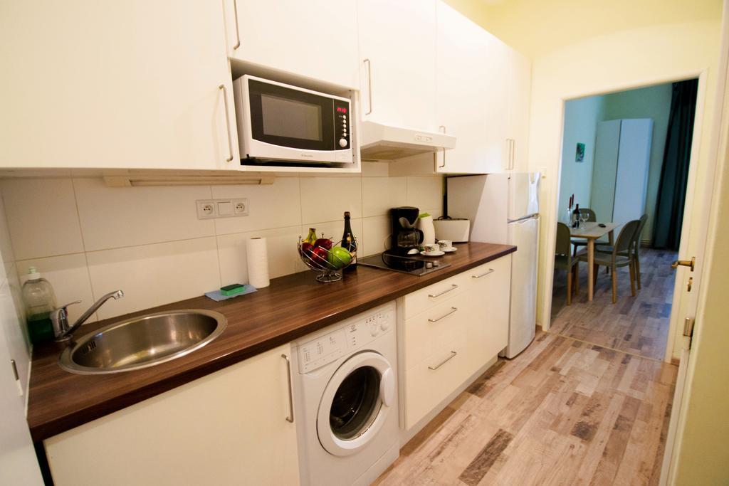 Ruterra Apartment Cimburkova Prága Kültér fotó