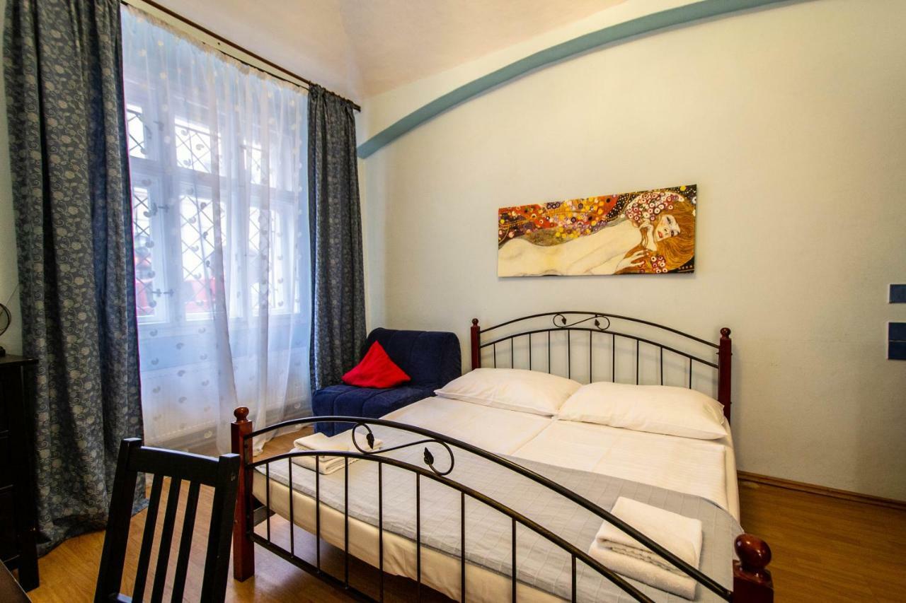 Ruterra Apartment Cimburkova Prága Kültér fotó
