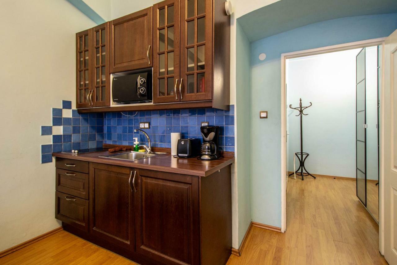 Ruterra Apartment Cimburkova Prága Kültér fotó